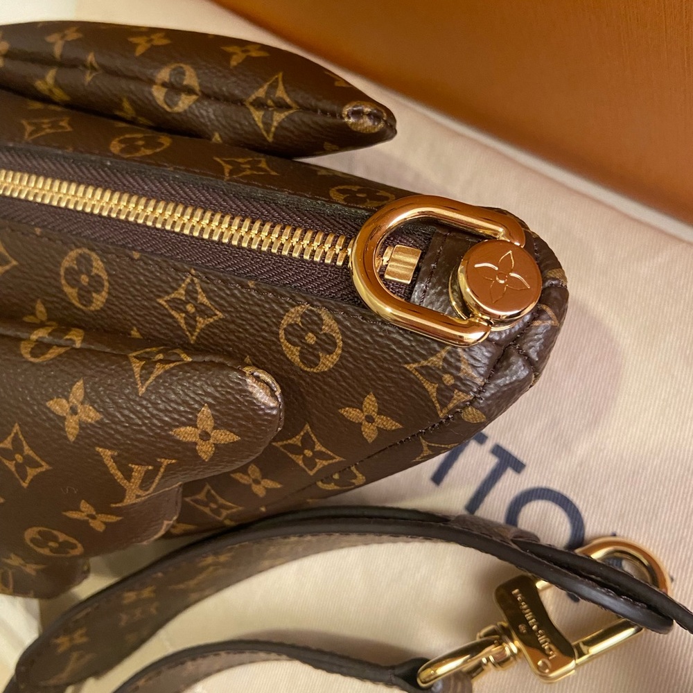 🦆New!! Rare Limited Edition Louis Vuitton Duck Bag! 🦆 - Picture 8 of 16